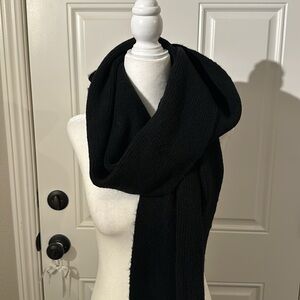 NWT THEORY COZY SCARF